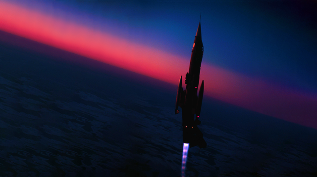 F-104 Starfighter in volo con postbruciatore